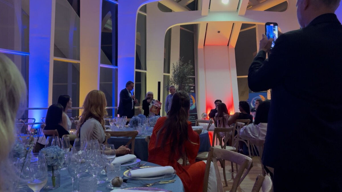 DLD Dinner Tech in Action