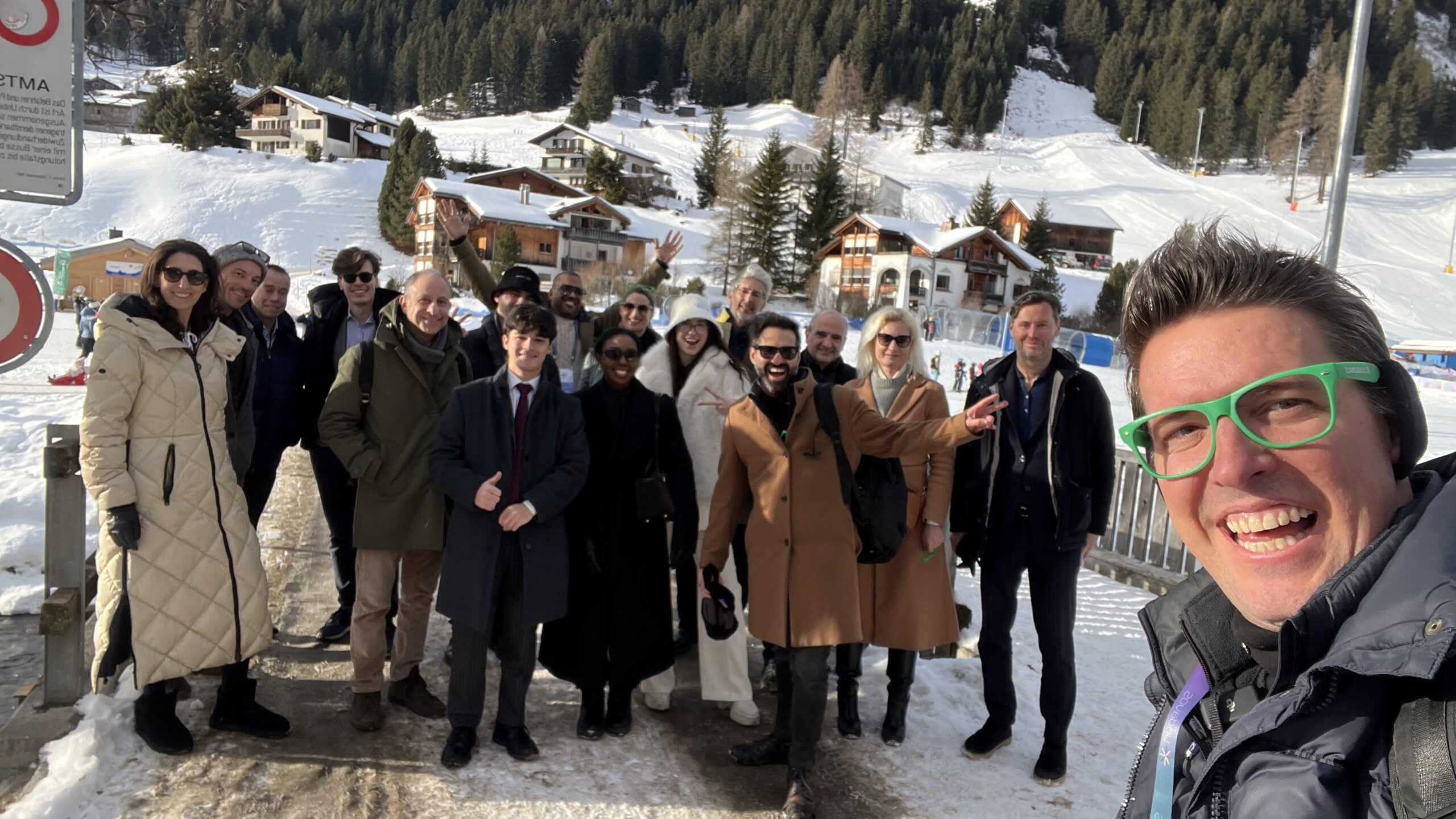 Group photo of GLOBALS On Tour Davos